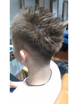 オリバ ヘアー(OLIBA HAIR) エッヂのきいたワイルド刈り上げ