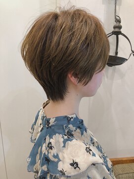 ベル 銀座並木通り店(Belle) 大人可愛い 小顔ショート