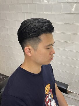 メリケンバーバーショップ フクオカ(MERICAN BARBERSHOP FUK) ビジネスショート