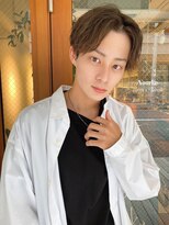 ルービック 梅田茶屋町(Rubik)&nbsp;前下がりセンターパート/ツイストスパイラルパーマ