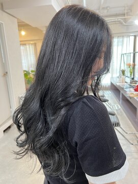 ニィ(2iee.) 全体カラー