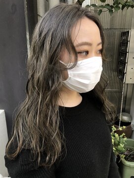 ハイブ 金沢(Hive) ブリーチハイトーンカラーショートボブツヤ髪スタイル髪質改善