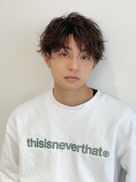 ゴールドシブヤ(GOALD SHIBUYA) ツイストスパイラル波打ちスパイラルセンターパート刈り上げ束感