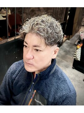 モウ(mow) 2023年が詰まった髪型界のドリームマッチヘア