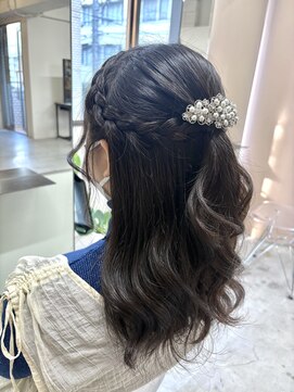 ピノ(pino.) side編み込みhalfup♪