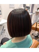 ヘアアンドリラクゼーション ジン(Jinn) シャドールーツデザイン