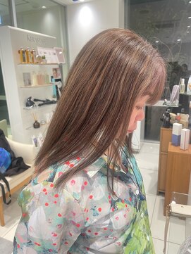 ケンジ 洋光台(KENJE) ナチュラルハイライトカラー