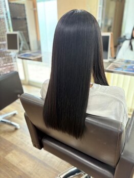 アプローズ 唐津本店の写真/ダメージ毛、癖、硬い髪、柔かい髪など一人ひとりの髪の状態は様々です。柔らかな質感の縮毛矯正をご提供☆