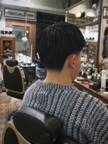 カムレイドフォーライフ(COMRADE 4 LIFE)&nbsp;大人の刈り上げ　テーパーフェード　担当 松尾竜平