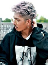 モノ アンド イニ(Mono & inni)