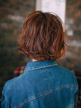 ラ ソール ヘア(La sol HAIR) クシャッとレディショートボブ