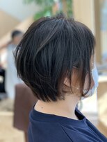 ヘアースペース アモール(Hair Space Amor)&nbsp;イヤリングカラー×ショートボブ