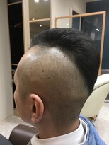 ヘアサロンアンドヘアメイクディー(hair salon hair make D)&nbsp;仙台D ソフトモヒカン スキンフェード オシャレボウズ 料理人Cut