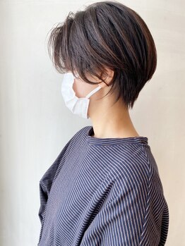 ビスコッティヘア (BISCOTTI HAIR)の写真/トレンドスタイル～切りっぱなし・透け感などカットで決まるヘアスタイルを絶妙な"こなれ感"で演出☆