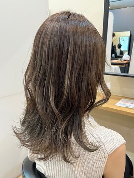 アルター(aL ter) オリーブグレージュ×くびれヘア