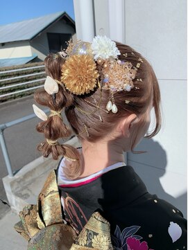 シャーマン(SHERMAN) たまねぎポニーテールアレンジ