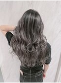 店長今里☆大人気のグレーバレイヤージュ☆