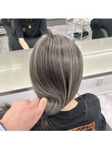 《結んでも可愛いハイライト》筋感たっぷりで巻かなくても可愛い♪[木更津/ハイライト/ブリーチ/カラー]