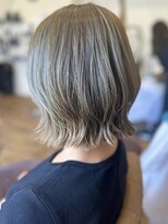 ディーディーフォルム(DD form)&nbsp;くびれヘア_ショート_アッシュ