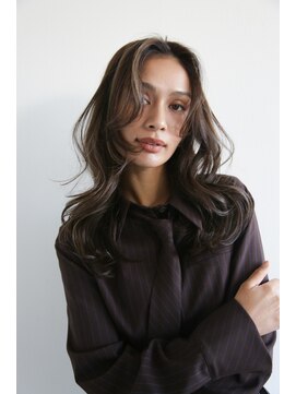 エヌ トーキョー(enu TOKYO) レイヤーカット　ハイライト　グレージュ