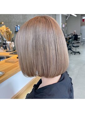 ラル(Lull) 【初めてのカラーでミルクティーホワイトに】ケアブリーチ