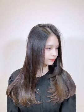 レヴィア(REVIA) おとなレイヤースタイル