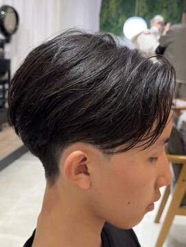 ビューブルー 亀戸錦糸町(VIEW BLUE) 毛流れセンターパート/韓国風ニュアンスパーマ/フェザーパーマ