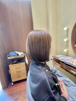 エルサフィロ ヨドヤバシ(el zafiro yodoyabashi) 【el zafiro yodoyabashi】ほどよいパツッとボブスタイル