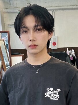 ポーチバイハニー オモテサンドウ(PORCH by HONEY omotesando) ショートセンターパート/ガイルヘア/黒髪/フェザーパーマ3