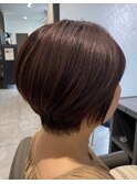 ショートボブ