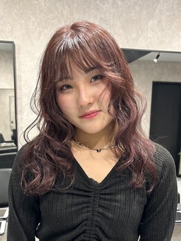 リル(RiLU)の写真/「盛れる」顔周りレイヤーカット、で魅力を引き出す。一人一人の骨格や雰囲気に合わせたデザインをご提案！