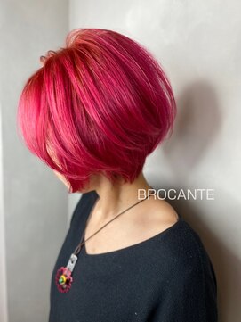 ラトリエ ブロカント 立川北口店(L'atelier BROCANTE) ピンク カシスピンク 派手髪 トレニージョ ハンサムショート