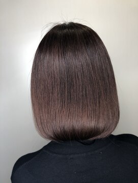 ルッソリベラ 池袋(Lusso libera) うるツヤストレート　ピンクブラウン　池袋◎30代40代50代