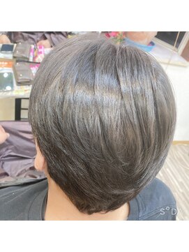 みどり屋 サイドツーブロのビジネスマンスタイル