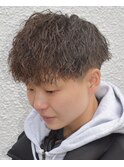 縦落ちツイストスパイラルパーマツーブロックモテマッシュ