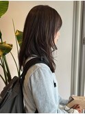 オリーブベージュ