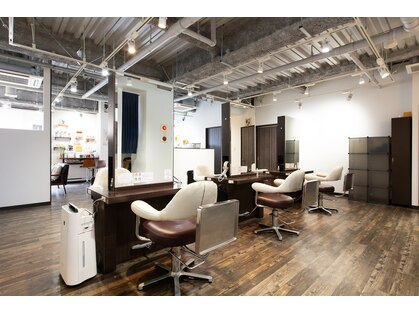 トゥルートラスト アン 下石田店(True Trust un)の写真