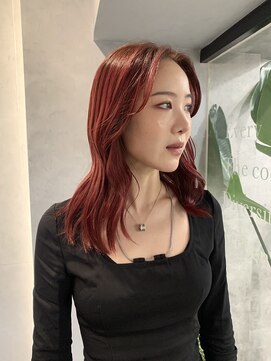 ノス 表参道(NOOS) 赤髪ミディアム