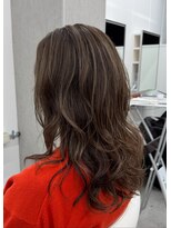 ロエ 元町店(Loe) 【白髪ぼかしハイライト】アッシュグレー