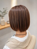 ウルッシュ(Urlush) 艶感ブラウン×丸みボブ