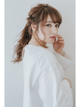 ナルム(naluM) ルーズポニーテールアレンジ♪