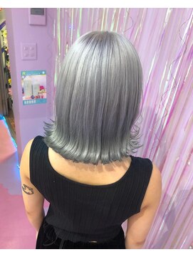 トミー(TOMMY) ホワイトブルー