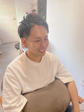 アイリス(Iris) 爽やかショートツーブロックカット☆
