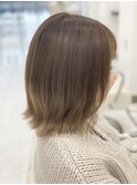 ミルクティーベージュ