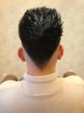 ヘアートランプ(hair trump) V◆ヴィクトリーカット◆勝利を確信した時に是非