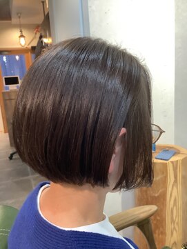 フロー(flow.) 丸みショート