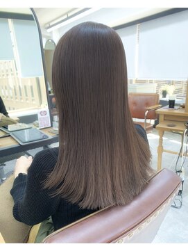 ファブ 銀座(fav) ロングヘア・アッシュブラウン