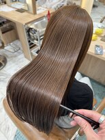 アテナ(ATENA) 触れたくなる艶、乾かすだけでまとまる美髪【中嶋翔也】