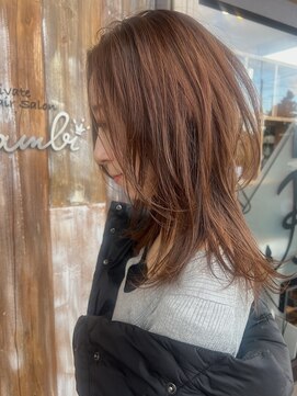 Bambi*鎖骨ミディアムレイヤー　ベージュレイヤー