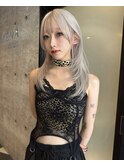 《YURI》ホワイトシルバー/ホワイト/ハイトーン